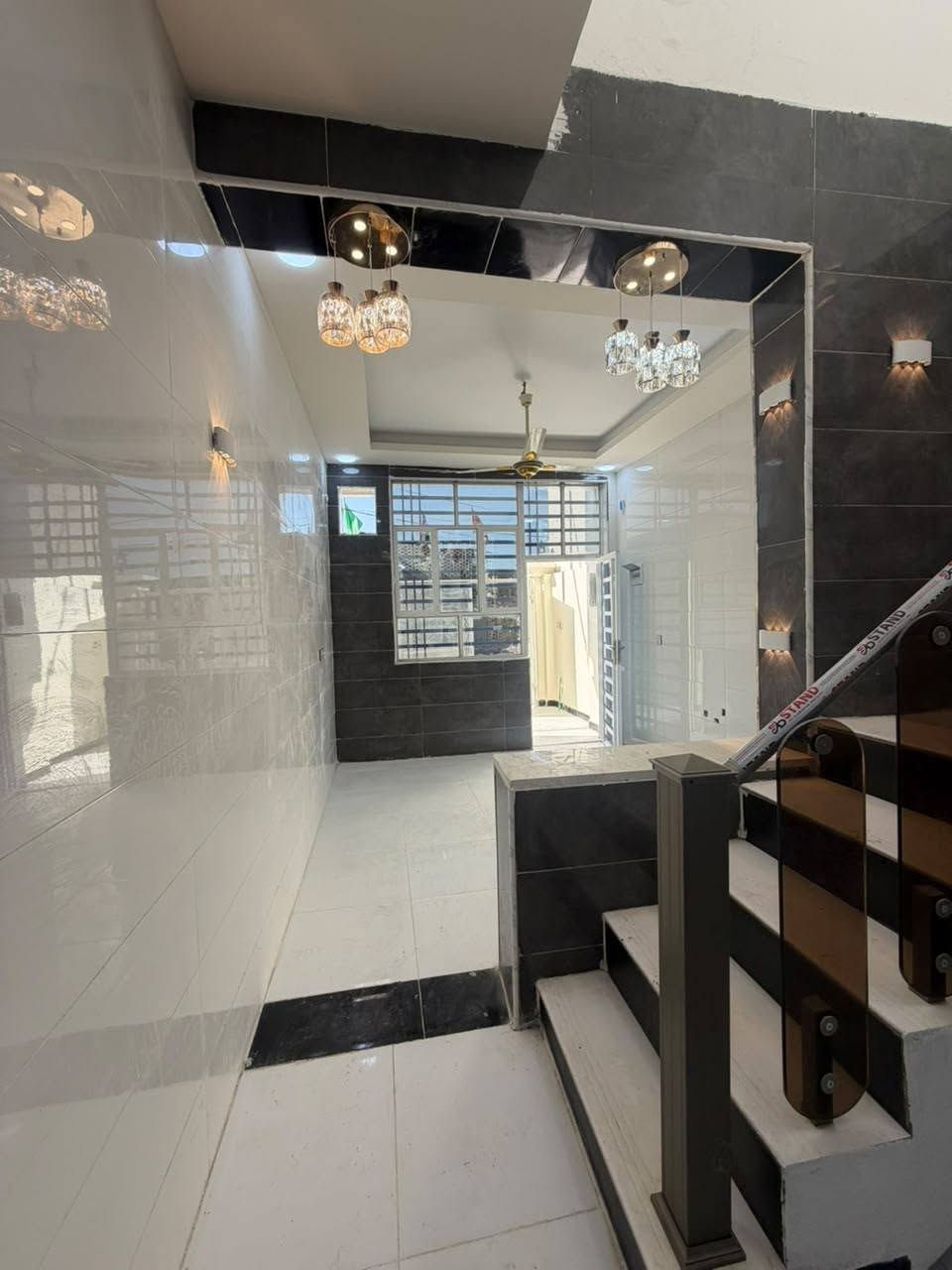دار للبيع 🏡مقابل قريت الغدير
بيع سريعع سعر 59وبي مجال 
 شغل نضام تركي كلش مرتب👌🏻بناء جناي 150 متر    #سند_25 طابو زراعي اقرار محكمه 

غرفه عدد2/صاله /مطبخ/صحيات 3/استقبال
كراج كبير/مكشوفه عدد 2
ماء/كهرباء/سوق/مدارس/تبليط #عرض_15

#ملاحضه_قرب_300م_للشارع_في_الخط_ألاول

الموقع 🏡 نجف/شارع الصب مقابل قريت الغدير
للتواصل
‏‪*********** متوفر وتساب🙂

