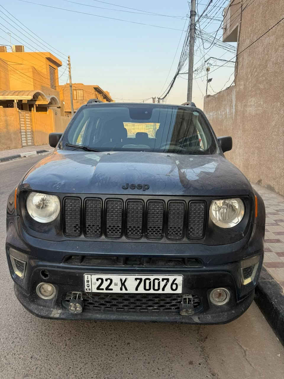 سلام عليكم
جيب رينكيد موديل 20 
السيارة باسمي 
محرك 2400
ماشية 80 ميل 
مكان السيارة كربلاء 
الحادث فقط جاملغات مبدلة بدون ارباك 
 رايدها 105 
نقصها فريز 
***********
