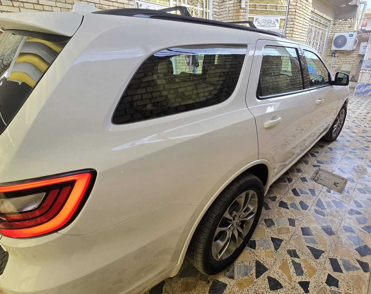 السلام عليكم
دوج دورنكو خليجي /2019/GT .
رقم : بغداد  
المحرك : 3600 /V6
العداد : 60 كيلو متر
 
#المواصفـــــات  :
‏‏فتحة سقف (سلايد) 
‏‏ مصابيح امامية زنون
‏‏مصابيح امامية مع LED‏
‏‏تشغيل عن بعد
‏‏بصمة عدد 2 
‏‏ حساسات خلفي
تدفئه ستيرن
‏‏تدفئة المقاعد
‏‏ مقاعد جلد لون بيجي  
‏‏مقاعد كهربائية  
‏نظام سبورت 
نظام ايكو اقتصادي
نظام مانع انزلاق 
نظام اوتو بريك 
‏ ذاكرة لحفظ وضعيات الجلوس (ميموري)
‏
‏‏ اطفاء وتشغيل اوتماتيكي Auto start .
سيارة كلش نظيفة مكانها ميسان 

رقمي:***********
