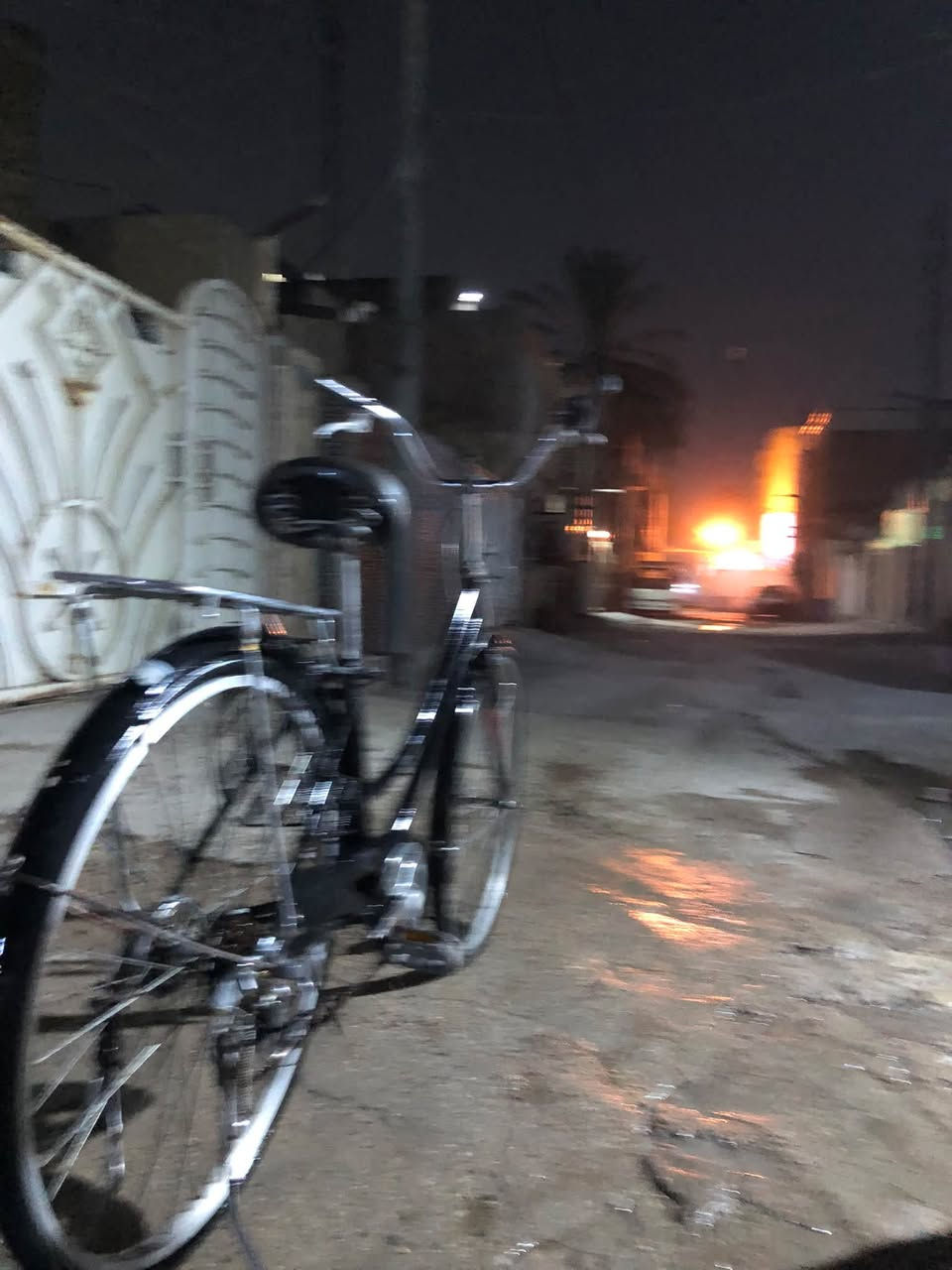 بايسكل حجم 26.  سعره 70  وبي مجال
***********

