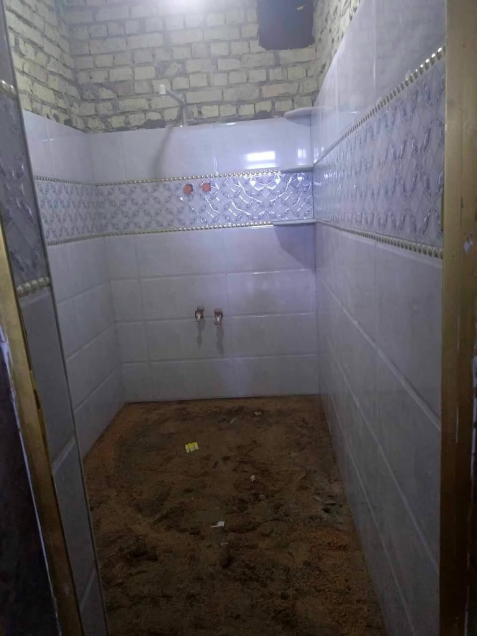 خلفه سيراميك متفرغ جداري وارضي للاتصال او مراسله خاص ***********
