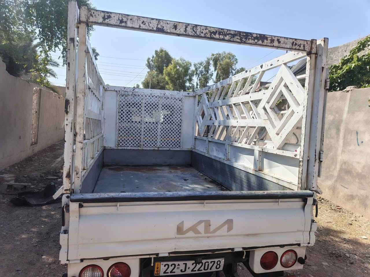 سلام عليكم فحل البيع موديل 2024 كفاله عمه خوان  رقم ربيل السعر ١٨٥ بيه مجال قليل بس حك الجيه ***********
