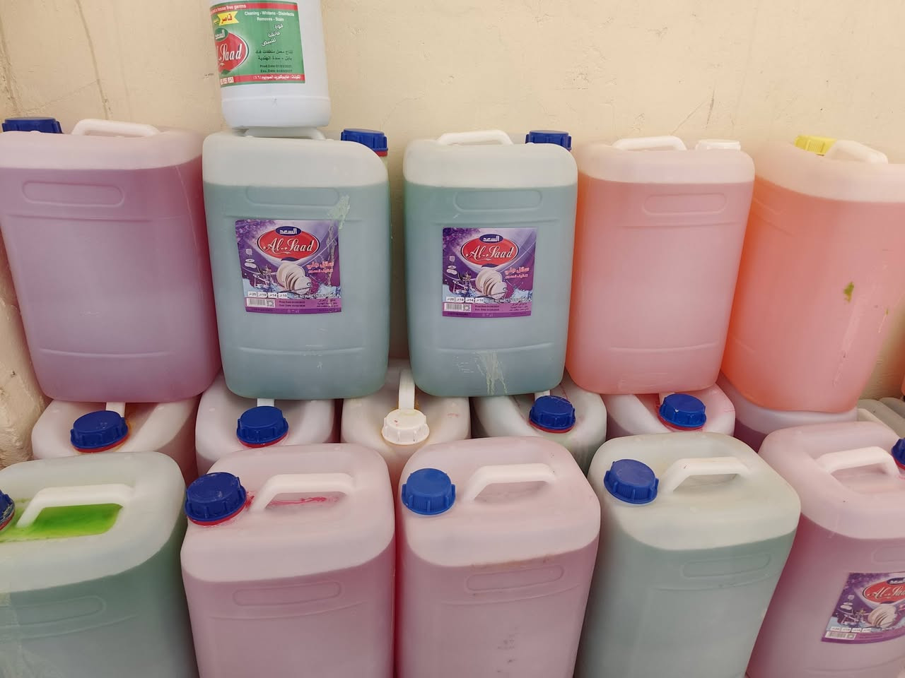 🛢️✨ جيلكان زاهي الأصلي… جودة تستحق الثقة! ✨🛢️

نقاوة مضمونة، أداء ممتاز، وأسعار مناسبة للبيت والمحل 👌

🔹 جيلكان 20 لتر – درجة أولى: 12,000 دينار
🔹 جيلكان 10 لتر: 7,000 دينار
🔹 دبّة قاصر ملابس: 3,500 دينار
🔹 دبّة معطر عام 2 لتر: 2,000 دينار فقط
🔹 سائل غسيل ملابس 14 لتر: 12,000 دينار
🔹 قاصر ملابس أسود: 2,000 دينار

💯 جودة مجرّبة وأسعار منافسة
🏠 مناسب للاستخدام المنزلي والتجاري
🚚 التوصيل متوفر حسب الاتفاق

📍 الموقع: المسيب

📞 للحجز والاستفسار:
***********
***********

🔥 لا تفوّت العرض… اطلب الآن واستفد من السعر!
