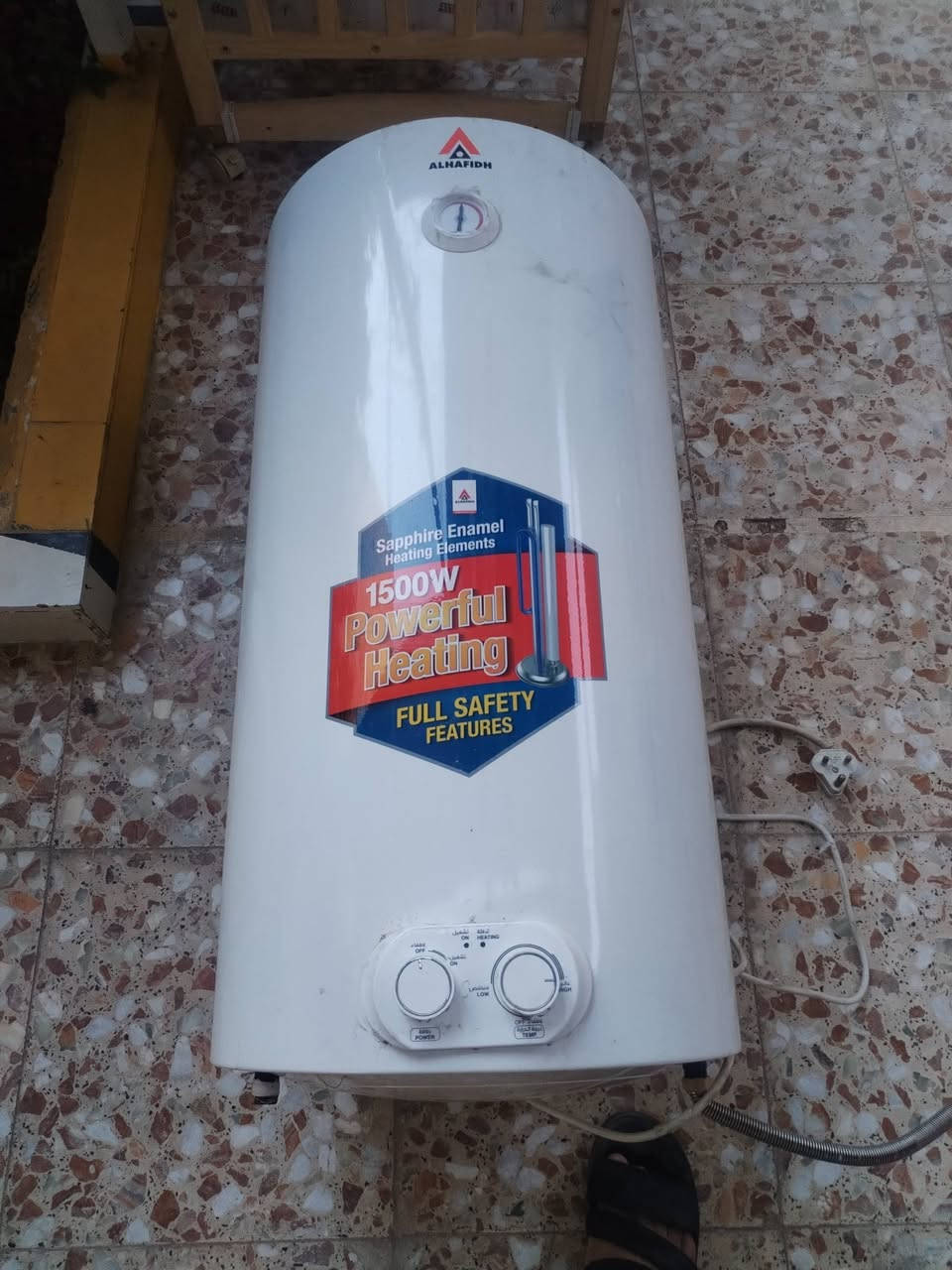 غراض لبيع المكان بغداد نهايه حي أور سبع قصور شارع ابو علي واتساب *********** اتصل واني بخدمتكم تره ماارد ع التعليقات الشراي يتصل تحياتي للجميع
