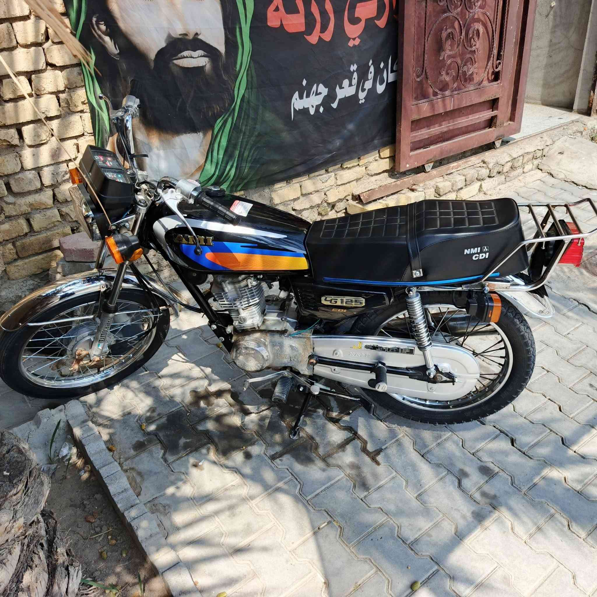 السلام عليكم
ماطور ٤ كير موديل ١٨ اصولي اوراق مكاني كوت داموك كامل مكمل الشراي يتصل *********** القباقه جاردات المكينه خير من الله بس بيه صوت بالاصبع شغلته سهله
