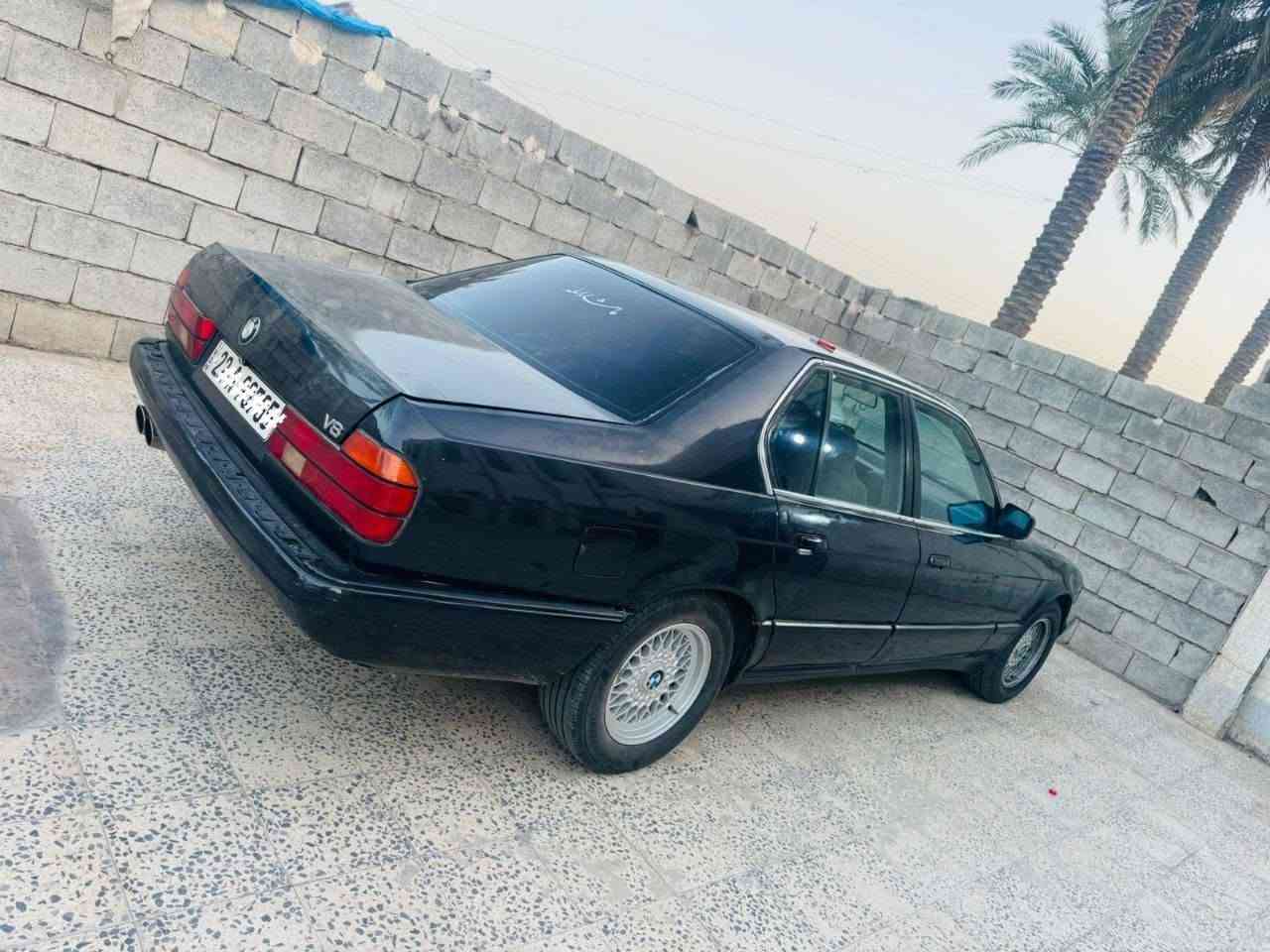 سلام عليكم
سيارة بيأم للبيع السيارة حجم 735 موديل 1992 لو اسود رقم اربيل انگليزي شرط التحويل 
السيارة كير ومحرك شرط ماناقصها كلشي
السيارة حلوة ومرتبه  بجم عريع  ويل جديد تخم  
السعر 55 وبيها مجال 
العنوان /صلاح الدين قضاء  الضلوعيه
رقم الهاتف /***********
