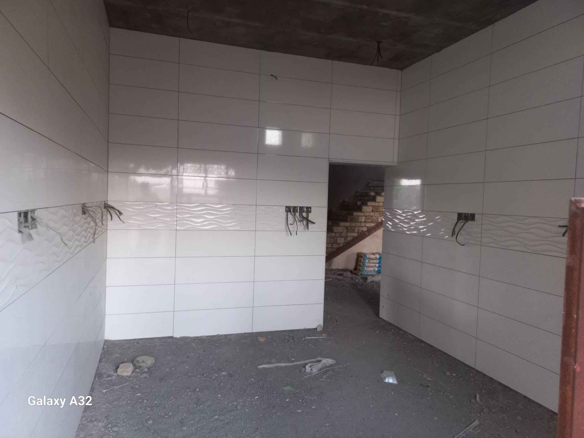 بيت للبيع طريق سومر عفك طابو زراعي سند ٢٥ المساحه مال البنيان ٢٥٠متر يم المدرسة مال الرايه ويه لبيت ٧٥٠ متر تبعد عن الشارع ١٥٠٠متر تفاصيل تصال ***********
