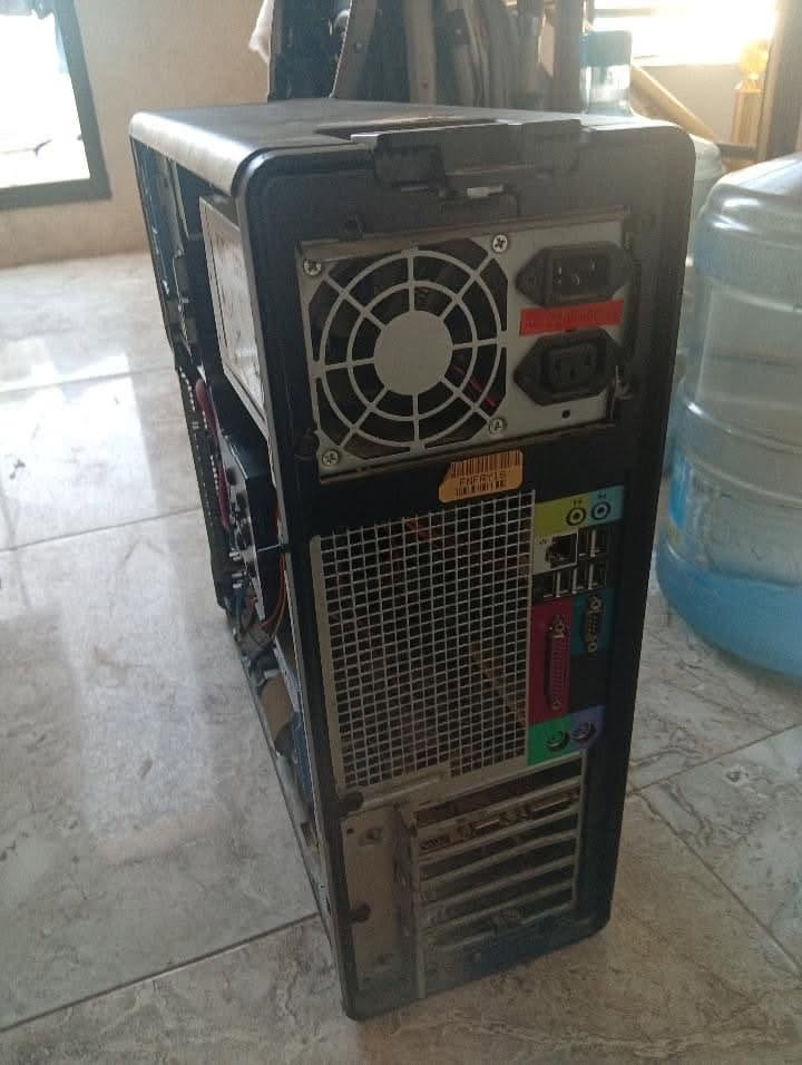 حاسبه للبيع فحم  25 الف وبيها مجال مابيها بطاريه بايوس
مواصفات 
Intel Core 2 Quad
GT 730 2GB
HDD 500
 اي استفسار عندك راسل الواتساب
***********
