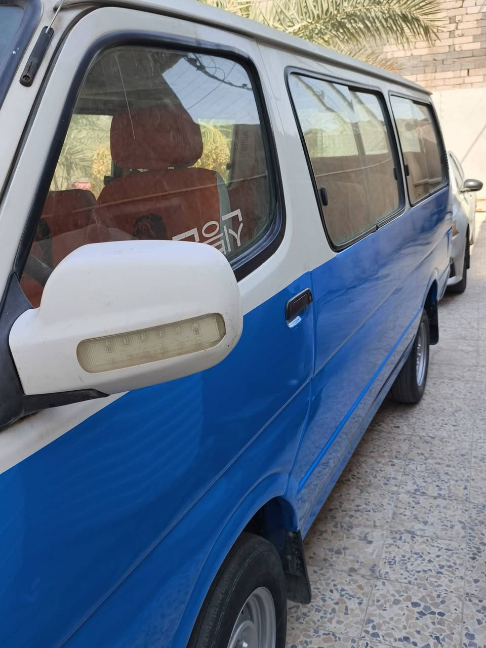 كيا هايس جمبي ناصيه ١٤ راكب شرطيه موديل ٢٠١٥ كير ومحرك نظيف حداديه كامله كهربائيات كامله مابيها ضربه فقط بارد مصبوغه  جماليه سياره جاهزه ودوشمه كامله سنويه منتهيه

سعر 70 وبي مجال شراي يتصل على هذا الرقم 

***********
