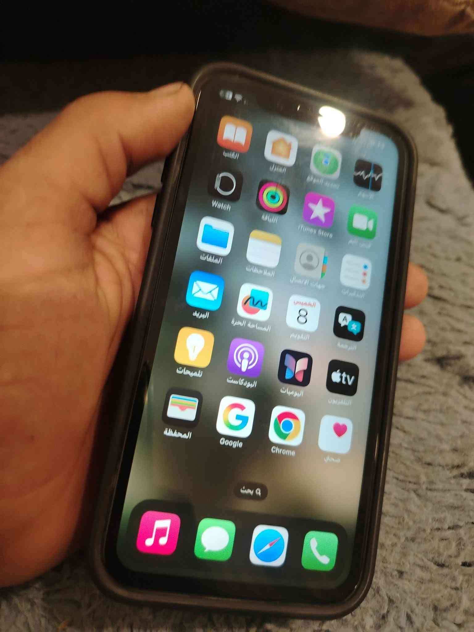 آيفون XR • ١٢٨ غ.ب. • نضيف