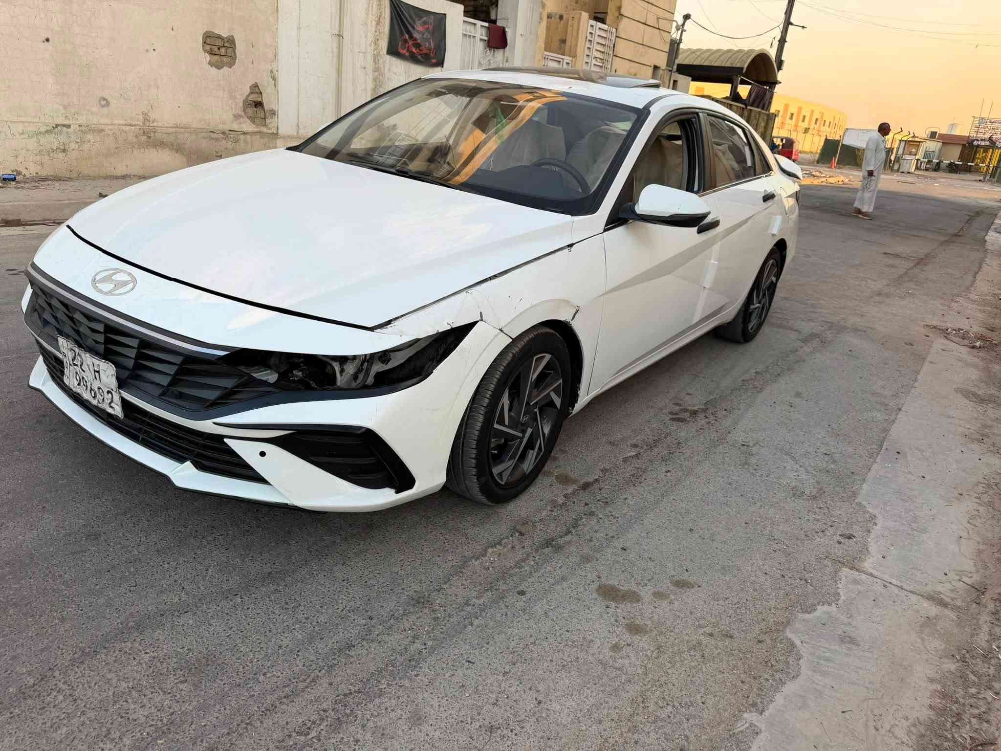 سلام عليكم لبيع هونداي النتره موديل ٢٠٢٤ رقم اربيل تحويل مباشر سعرهه ٩٥ عله حادثهه مثل صور خليجي تجميع صيني فول موصفات اعتذار عن خاص والمراوس ***********
