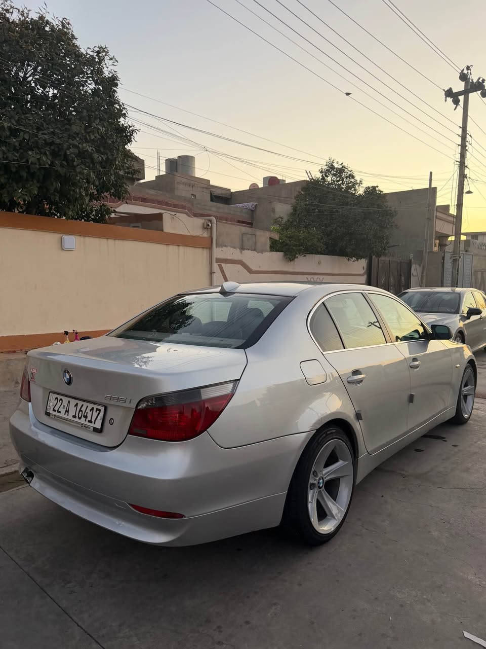 السلام عليكم Bmw 2007 محرك 525 نوزل قصير رقم اربيل جديد شرط تحويل كير محرك بشرط السيارة 📍بيها قطعة وحدة صبغ بدون دواخل والباقي كله بلاد لا مصبوغة جمالية ولا شي كلها بلادية ومكفولة تبريد كامل جديد فريز كمبريسر كله جديد تخم تاير تايلدني جديد صدر بشرط كهربائيات كلها بلاد وبشرط جامة امامي جديد منضومة زينون بلادي تخم بلكات جديد باتري جديد دسكات ايضاً  السيارة كلها بلادية وعليها ادامة عامة ترايك للبصرة ماشيه 275 الف حقيقي 
مواصفات
1 فتحة سلايد 
2 بصمة 
3 تحكم ستيرن وشاشة 
4 كشن كهرباء وخزن ميموري 
5 مراية قلاب 
مكان السيارة كركوك 
السعر 122 وبيها مجال 
*********** كركوك, العراق
