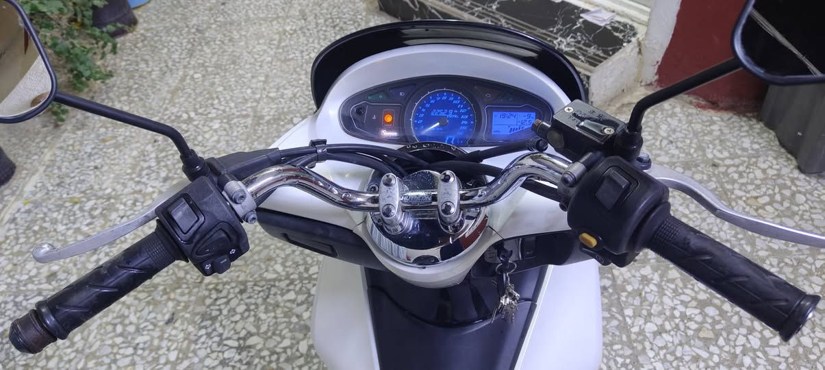 سلام عليكمpcxجيل اول مكينه150 دشبول رياضي سكان رياضي صالنصه رياضي مكفوله كفاله عامه مامفتوح برغي واحد نظام حساس بيها مابيها اي نقص ماشيه22الف رمبه 
مكان بغداد الشعب
واتساب***********
السعر15ورقه
