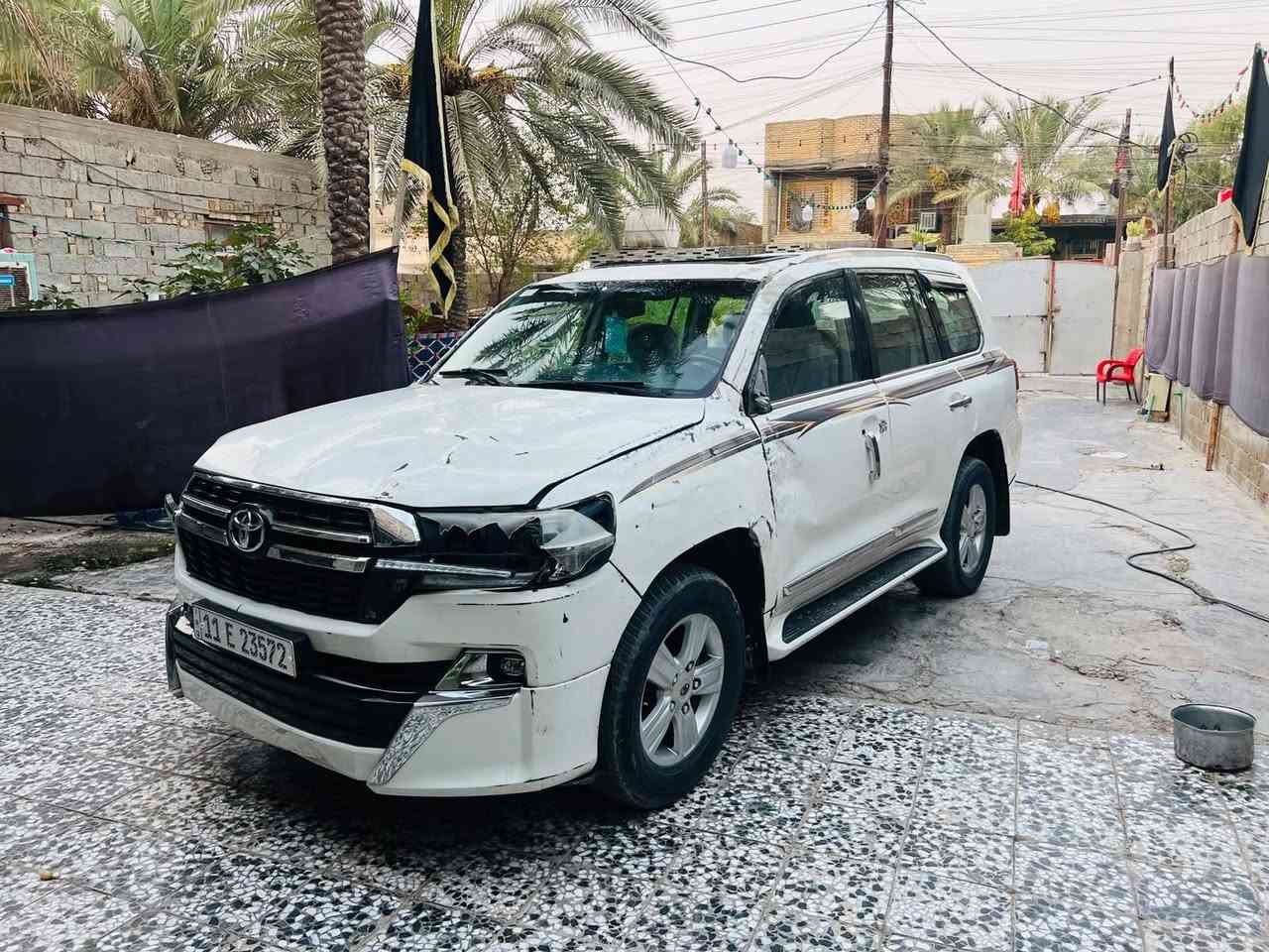 سلام عليكم للبيع تيوتا لاندكروز 2009محدثه 2021 رقم بغداد انكليزي تحويل مباشر اخوان سياره تعرضت لحادث جفيه خفيفه كما موضحه بلصور بدون دواخل ابيع على وضعهه سياره شغاله وتمشي تبريد ثلج كير مكينه شواصي كفاله سياره فول مواصفات 6سلندر مكان السياره بغداد السعر148$
الاستفسار ***********
