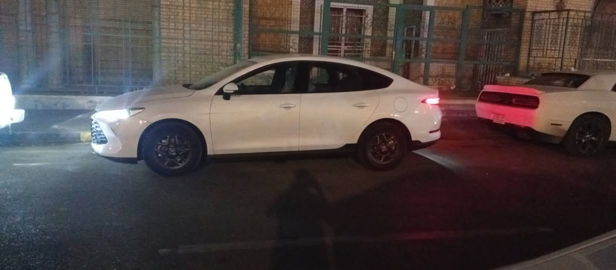 السلام عليكم  بي واي دي للبيع موديل 25 كن بلاس رقم بغداد ماشيه 4 الف زيرو بيها طخه موضحه بل فديو الباقي كفاله مكاني بغداد الاعضميه *********** السعر 17850

