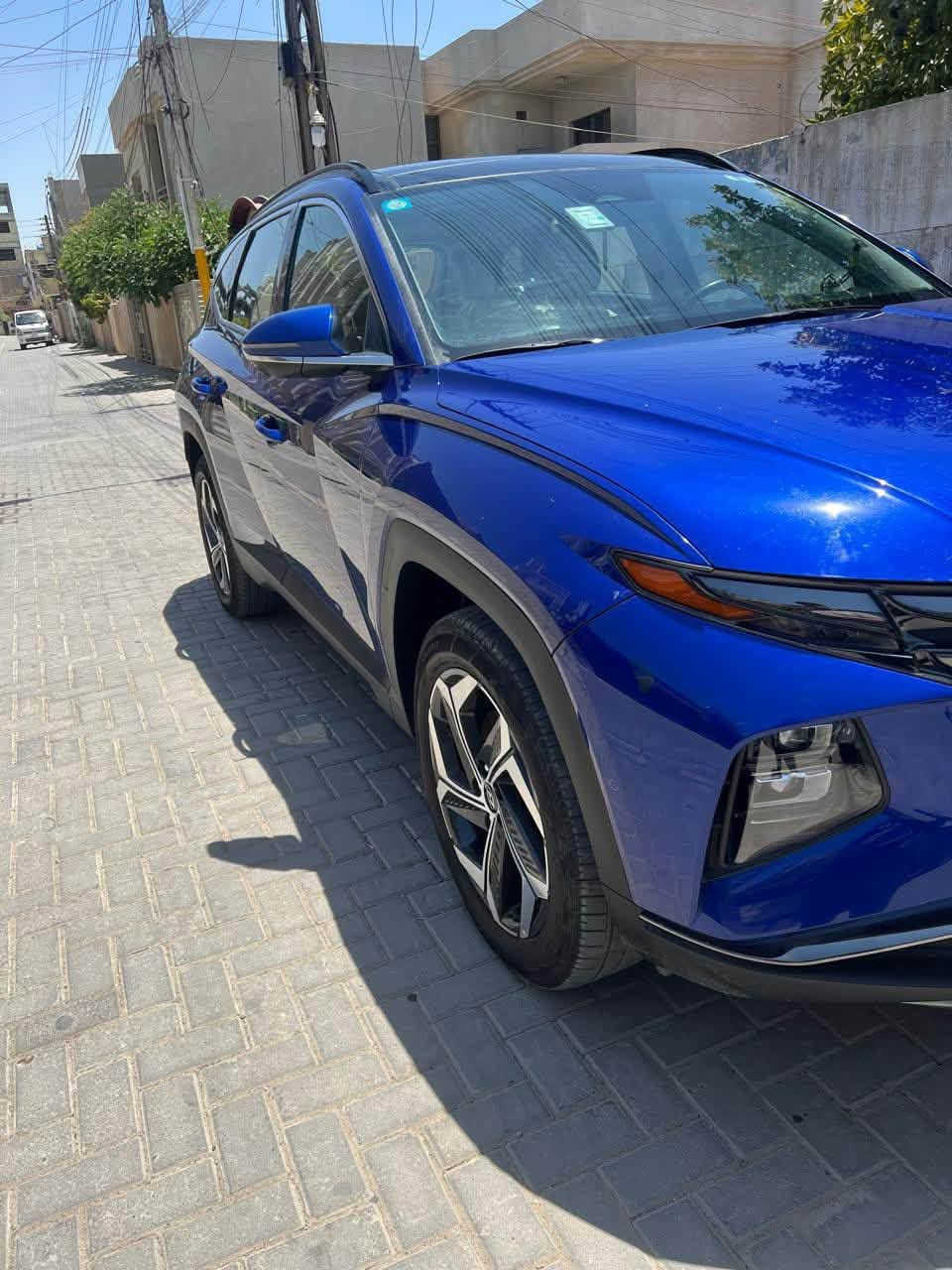 🚘 هيونداي توسان موديل 2023

📍 رقم بغداد
📍 المكان: بغداد
📏 ماشية: 40 ألف 
💥 الحادثة موضحة بالصور
🎨 صبغ جاملغ فقط + بيها بارد
💰 السعر: 195 ورقة وبيه مجال بسيط

🔥 المواصفات:
1️⃣ بصمة تشغيل
2️⃣ بانوراما
3️⃣ بصمة أبواب ذكية، تفتح عند الاقتراب
4️⃣ شاشة كبيرة لمس
5️⃣ أربع كاميرات
6️⃣ شفتات ستيرن
7️⃣ إشارات مرايا
8️⃣ تحكمات ستيرن فول
9️⃣ أنظمة قيادة
🔟 مانع تصادم أمامي
1️⃣1️⃣ قيادة آلية + تحذير/مساعدة الخروج عن المسار
1️⃣2️⃣ رادارات خلفية
1️⃣3️⃣ كراسي كهرباء
1️⃣4️⃣ شاحن وايرلس
1️⃣5️⃣ تدفئة كراسي
1️⃣6️⃣ أوتو هولد
1️⃣7️⃣ زينون عالي وواطي
1️⃣8️⃣ تشغيل الكاميرات من الزر
1️⃣9️⃣ إطفاء ذاتي بالازدحام
2️⃣0️⃣ نظام دَمّام صوت
2️⃣1️⃣ صندوق كهرباء
2️⃣2️⃣ محرك 2500
2️⃣3️⃣ ليدات نهارية
2️⃣4️⃣ منافذ USB
2️⃣5️⃣ مراية عاكسة للضوء
2️⃣6️⃣ إنارة داخلية بيضاء
2️⃣7️⃣ ويل كب 19 مع تخم مشلن
2️⃣8️⃣ دشبول آيباد
2️⃣9️⃣ تمشي السيارة بالريموت
3️⃣0️⃣ تشغيل عن بُعد
3️⃣1️⃣ تبريد كراسي
3️⃣2️⃣ حساسات أمامية عدد 6
3️⃣3️⃣ حساسات خلفية عدد 6
3️⃣4️⃣ تدفئة ستيرن
3️⃣5️⃣ تشغيل الكاميرا من الدشبورد مع الإشارة

✨ وباقي المواصفات ما تحضرني حالياً، وبالعافية على المشتري مقدماً.

📞 للاستفسار:
***********
واتساب متوفر
