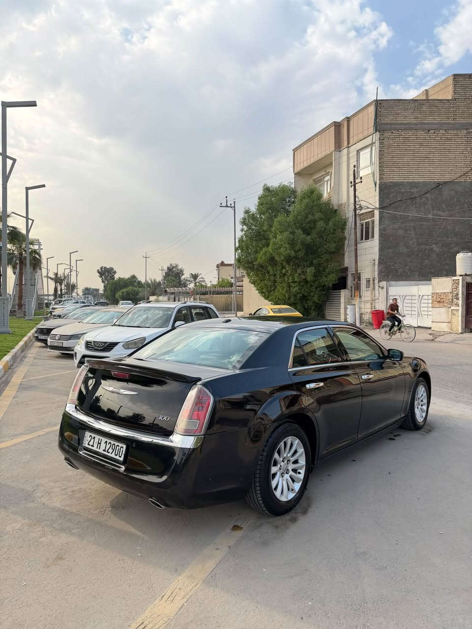 كلايسلر ٣٠٠ • ماشية ١٤٥ الف • بدون صبغ