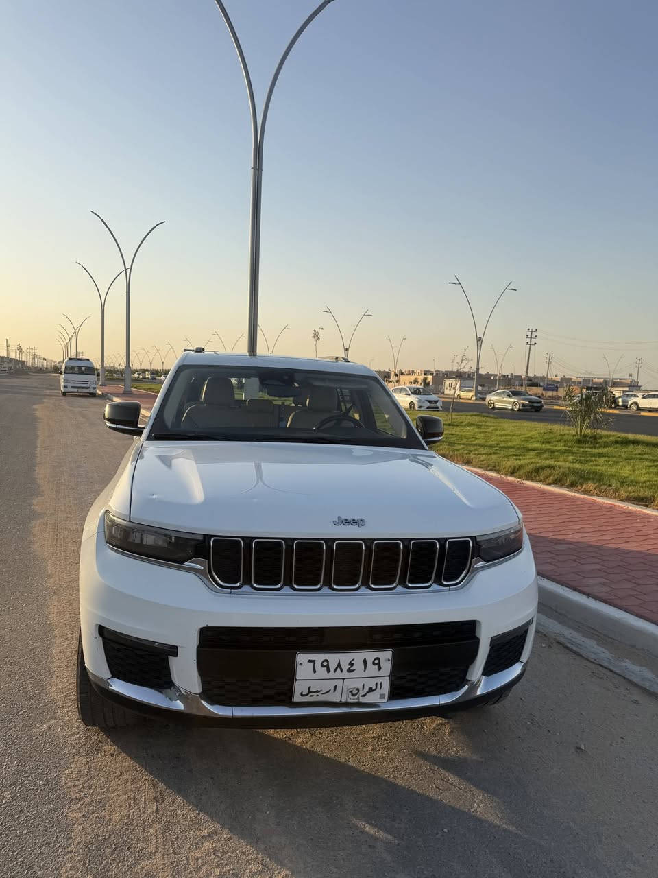 سلام عليكم سياره جيب مديل 21 كفاله عامه خليجي ماشيه 78فول توصلو عل رقم ***********

