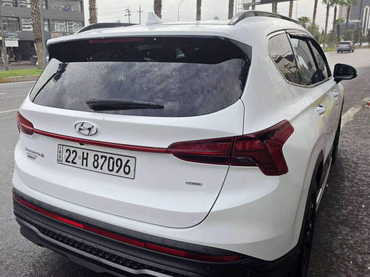 السعر 180 ورقه و بها مجال بسيط
🚘 هونداي سنتافي 2022 Black Edition
السيارة باسمنا وشرط التحويل، نظيفة ومواصفاتها حلوة
🔹 المواصفات:
✅ فور ويل 4WD
✅ فول بصمة
✅ تشغيل عن بُعد
✅ Auto Stop
✅ رادار أمامي وجانبي
✅ حساسات خلفية
✅ كشنات أمامية تدفئة
✅ كشن السائق كهربائي
✅ شاشة أعطال
✅ بردات خلفية
✅ صندوق كهربائي
✅ الكشنات الخلفية كهربائية
✅ مانع انزلاق
✅ نظام تحديد المسار
❌ ما بيها بانوراما
❌ الكشنات مو جلد 
ملاحظه السياره ايرباكات سليمه و بشرط الفحص
قطعتين صبغ و صور الحادث بالمنشور
📍 الممشى:79 ألف كم فقط  وقابل للزيادة— كم وليس ميل
📍 الموقع: بغداد
📞 للاستفسار والتواصل:
*********** بغداد, العراق
