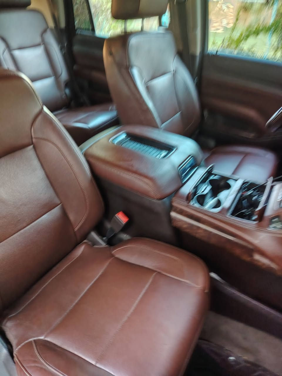 تاهو LTZ 2015 للبيع
السونار مرفق بلمنشور وصور الحادث مرفقه..
رقم بغداد بأسمي... السعر 290$
 للاتصال ***********
