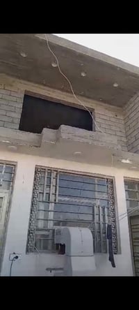 بيت للبيع • ١٠٥م • طابق ونص