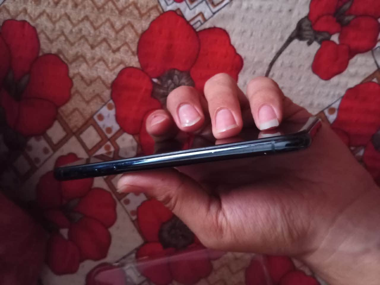 سلام عليكم 11 برو ماكس للبيع أو مراوس شعندك تفضل خاص جهاز مستبدل شاشة نوعينه زينه ذاكرة 256. السعر 270 وبي مجال. فيس ايدي متوقف للتواصل خاص او واتساب  ***********

نص مكتوب في الصور:
- 58 2:07 حول < iPhone الاسم < 27.0 إصدار iOS iPhone 11 Pro Max اسم الطراز MWFH2LL/A رقم الطراز FCLD73AQN70L الرقم التسلسلي < انتهت صلاحية التغطية < سجل تاريخ القطع والخدمة 0 الأغاني 145 الفيديوهات 391 الصور 14 التطبيقات 256 غ.ب. السعة
