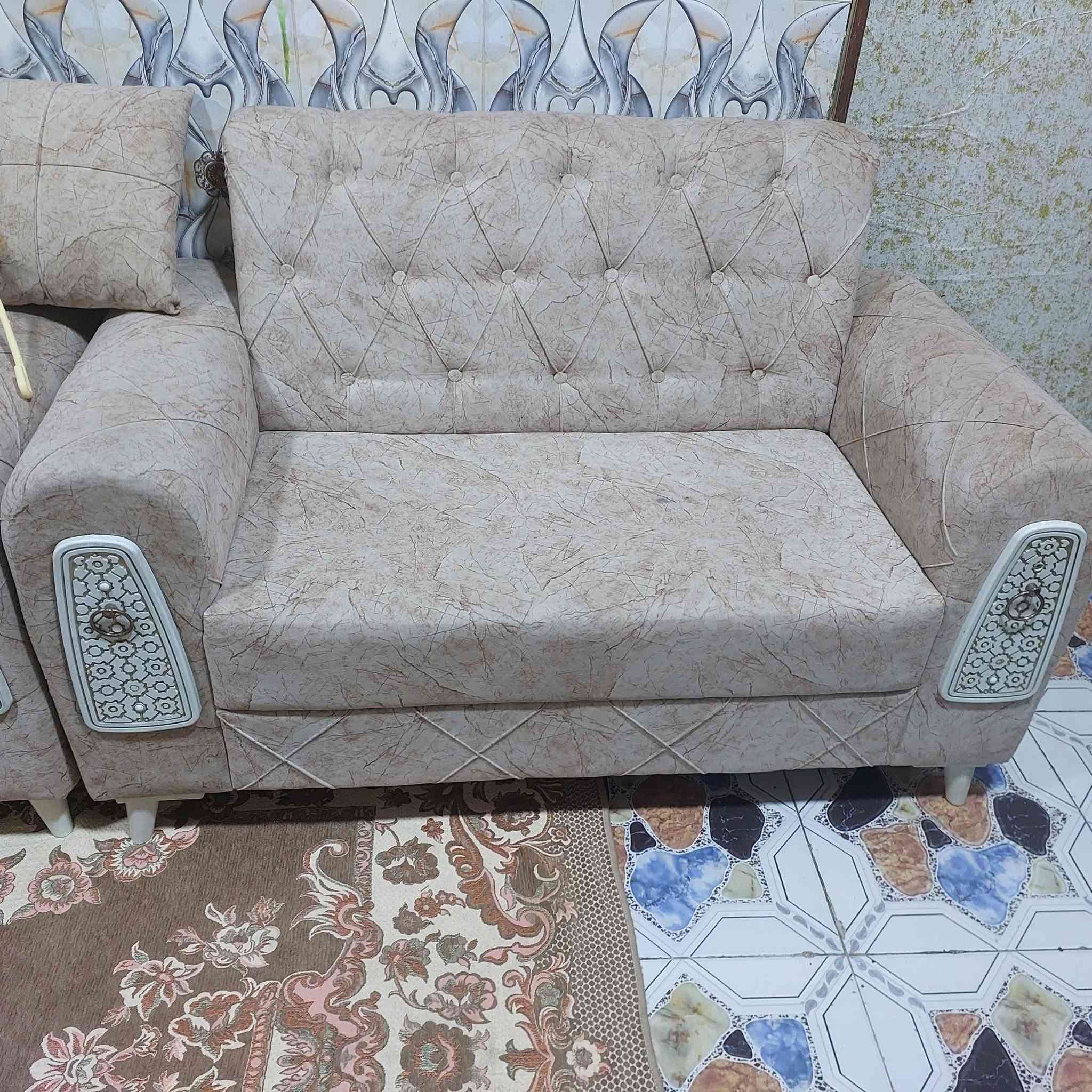 تخم قنفات جديد للبيع في محافظة البصره السعر 550
