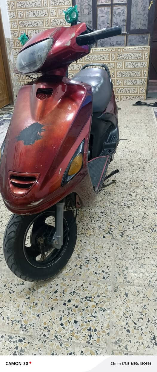 سلام عليكم شباب دراجه فراشه للبيع السعر 400وبيهه مجال***********هاذا رقمي  دراجه احله من البل صوره صالنصه رياضيه زوج تايرات جديد دبلات الاماميات جدد والدراجه بيهه بس كرنك مبدل والباقي ولا برغي مفتوح بيهه
