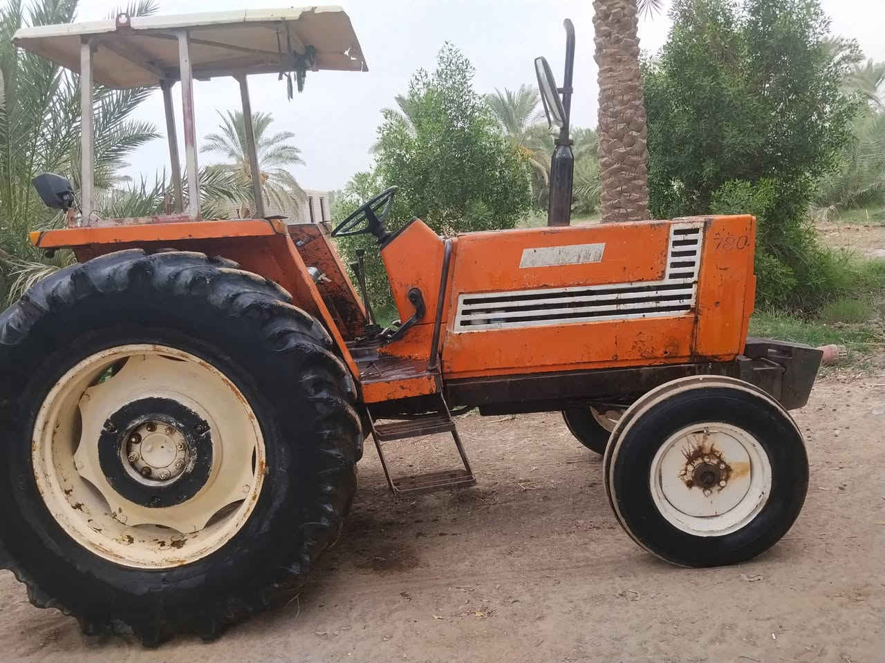 سلام عليكم للبيع مكينه فيات مديل ٨١رقم وسنوي المكان بابل شوملي الاستفسار ***********
