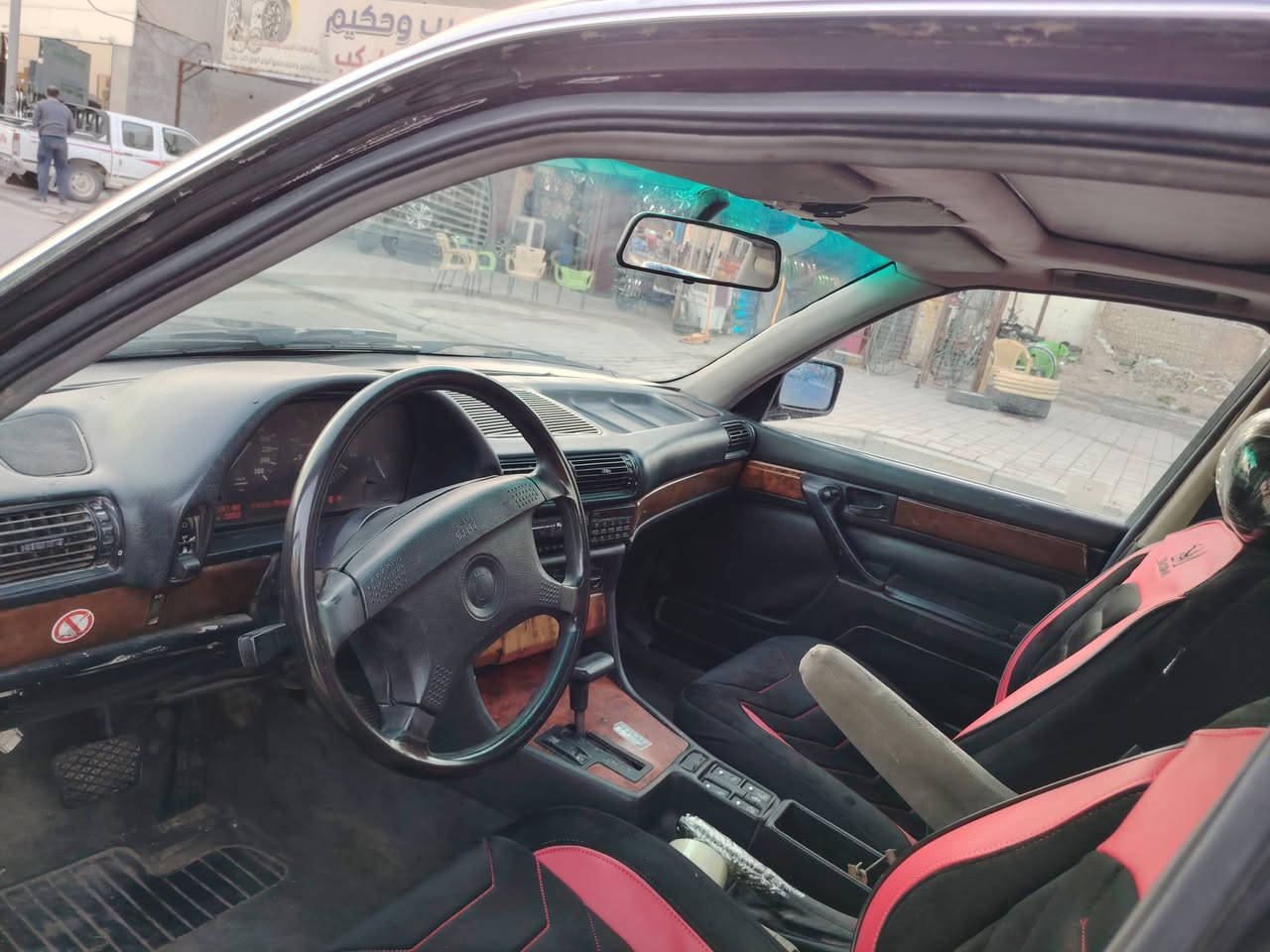 سلام عليكم 
من رخصت الادمن 
بي إم 92 حجم 735 اصل سياره جديده كير ومحرك مكفولات صدر تخم تاير جدد سياره جديده مكانه فلوجه سعره 50 وبيه مجال استفسار اكثر
 *********** واتساب 
*********** واتساب
