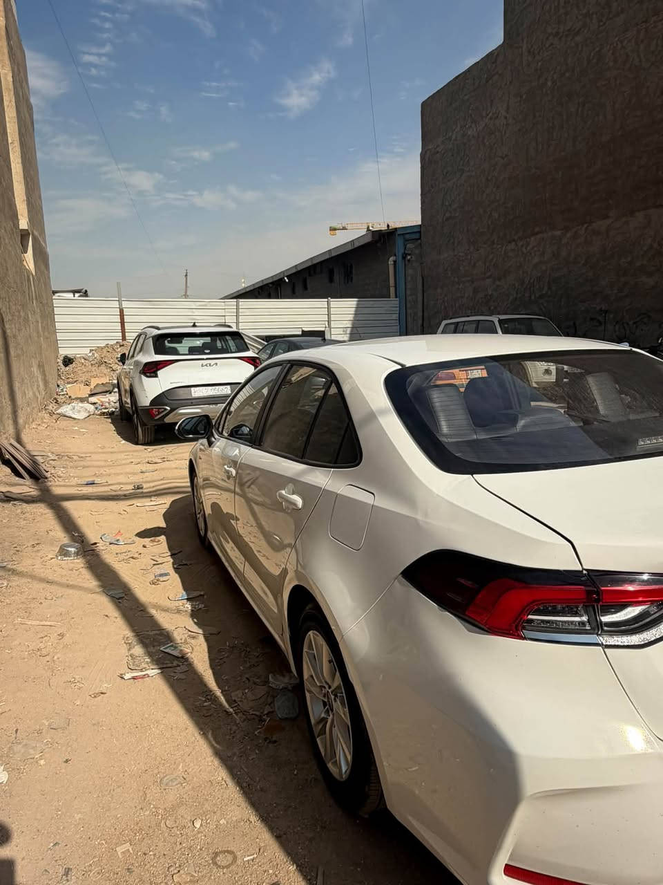 السلام عليكم 

كورلا هايبرد 2025 بيها صبغ قبق جنطة وبارد مصلح بالباب فول مواصفات كشن كهرباء داخل جلد اسود فتحة بصمة تحديد مسار وباقي هواي امور ماشيه 33 الف 

تواصل ***********

السعر 148 وبيها مجال العنوان بغداد
