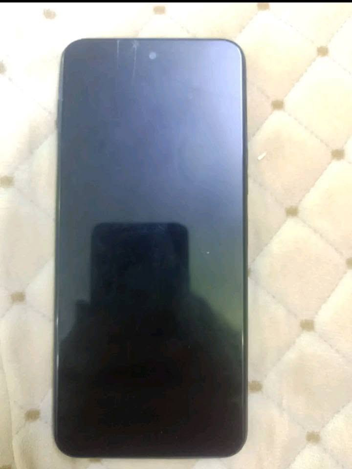 موبايل تكنو بوفا 4 ذاكره 256GB للبيع  ب200بي مجال. ***********
