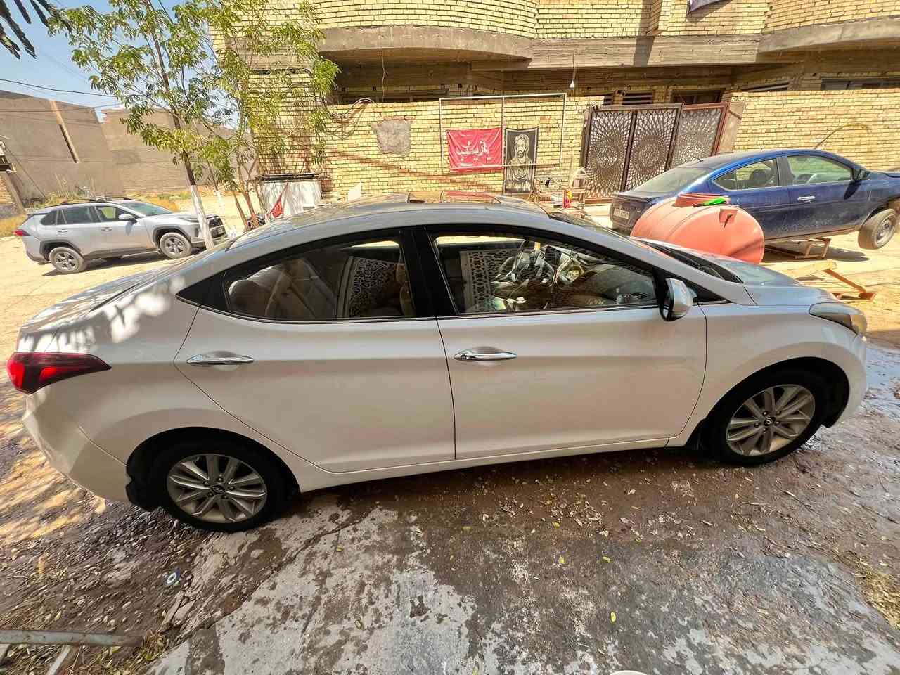 السلام عليكم النترا 2016 خليجي محرك 1800 ماشي 170,000 km بيها صبغ بالدوسة وتكحيلات بسيطة السيارة جاهزة من كلشي رقم بغداد مشروع وطني السعر 120 ورقة مكان السيارة بغداد للتواصل ***********
