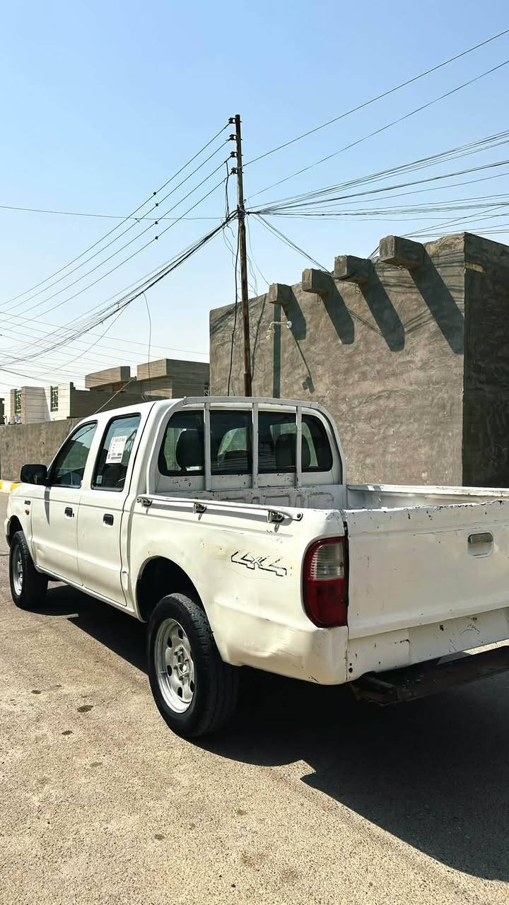 السلام عليكم 
للبيع فورد رنجر 
محرك كاز 
4x4
موديل 2004 
سياره مال مزادات الداخلية
السعر 45 ورقه و بيها مجال 
متواجده في الأنبار عامرية الفلوجة 
للاستفسار 
***********
