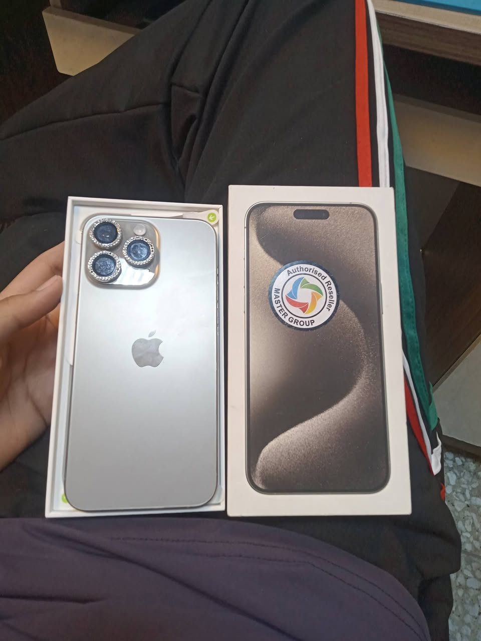 ا
Iphone 15 pro max ماستر 
 مبدل شاشة وبطارية فقط 

شرق أوسط 
ذاكرة 256 
كارتونة اصلية مالتة 

جهاز نضيف جدا شاصي اي شخط ما بية 

الجهاز مال بنية محافظة علا جهاز

السعر 780  الف وبيه مجال حك جية مكاني بغداد شعب قرب سوك شلال 
 

رقم هاتف 
***********

Iphone 15 pro max ماستر 
 مبدل شاشة وبطارية فقط 

شرق أوسط 
ذاكرة 256 
كارتونة اصلية مالتة 

جهاز نضيف جدا شاصي اي شخط ما بية 

الجهاز مال بنية محافظة علا جهاز

السعر 780  الف وبيه مجال حك جية مكاني بغداد شعب قرب سوك شلال 
 

رقم هاتف 
***********
