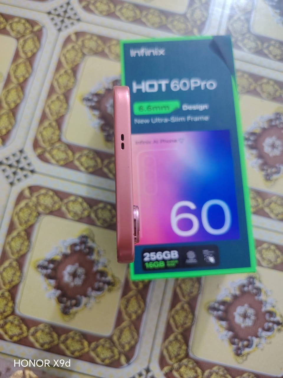 السلام عليكم جهاز هوت 60 برو ذاكرة 256 عشوائية 8+8 سعر 230 تواصل ***********
