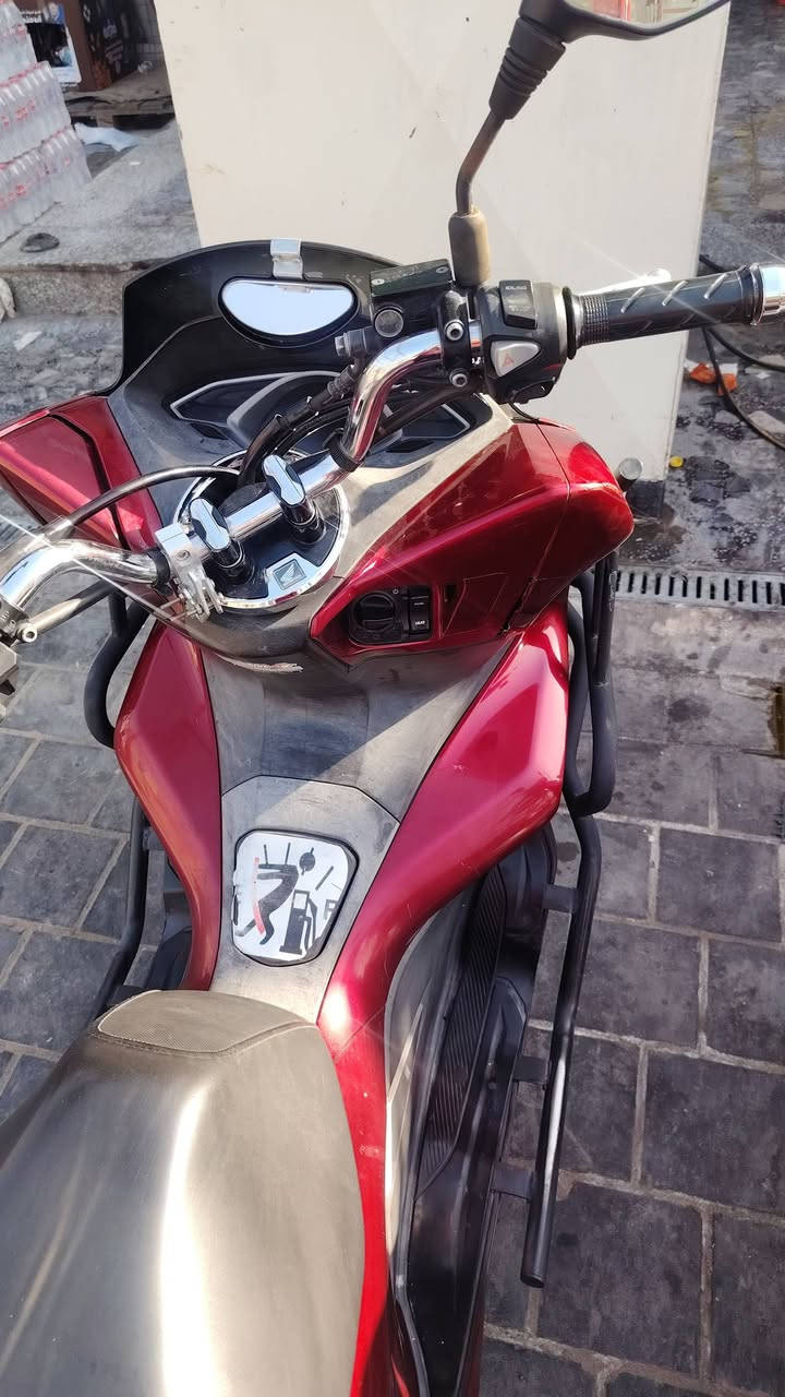 سلام عليكم pcx جيل ثالث ياباني JF
ماشيه ٤٠ الف
دراجه مكفول محركها الله شاهد ماطاخين سبانه عليه
وبيها سستم دمام  مكاني بغداد مدينه الصدر
***********
سعر ١٧ ورقه
