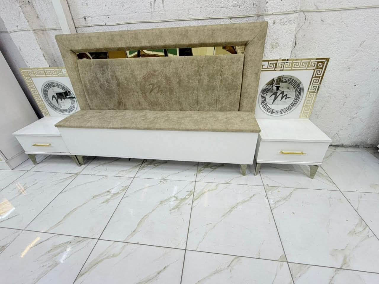 غرفه تركيه مستخدامة 
عداد القطع 9
نضافه 90%
لون مميز 
كوالتي عالي 
مودرن نضام ابواب 
سعرها 750
نقل والشد مجانا داخل بغداد

للاستفسار والطلب واتس: ***********
