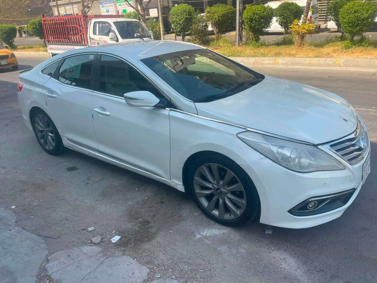 السلام عليكم
بيع مستعجل سعر 93

ازيره 2015 رقم اربيل

 بيها 3 قطع صبغ بدون دواخل 

جديده السياره وجهازه كير مكينه حداديه تخم تاير مناقصها برغي

مكاني بغداد للاستفسار ***********
