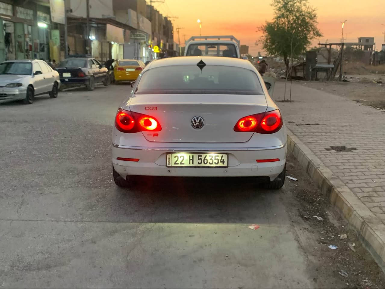 نضيفه وجاهزه
فولكسفاغن CC موديل 2012
فول مواصفات
محرك 2.0 TSI تيربو
4 سلندر
گير أوتوماتيك
تبريد ثلج قطعتين
لايت ترحيب
اشارة ترحيب
فتحة سقف
شاشة
حساسات
سياقه اوتو 
بردة خلفية كهربائية
شاشه بلادي لتحديد الأعطال 
مواصفات راحة وأمان متعددة
السيارة نظيفة 
جاهزة للاستخدام

مكاني : كركوك
*********** كركوك, العراق
