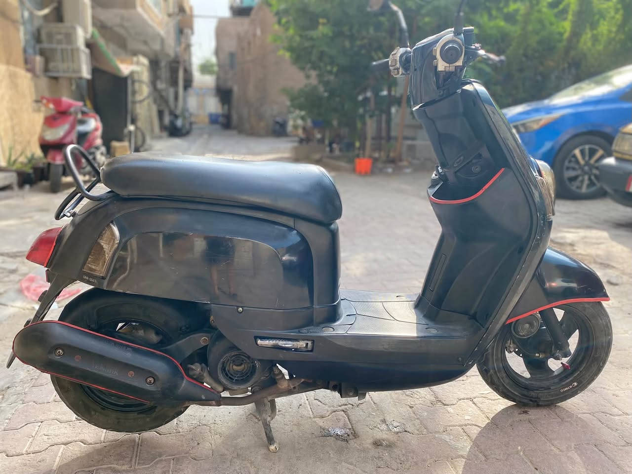 بوليسي للبيع الدراجه نضيفه رمبه ما مفتوح بيها برغي المكينه نشيطه الدراجه تاخذها كبل تطلع بيها جاهزه من كل شي كهربائياتها كلها شغاله الدراجه ماشيه 36
الصبح نكره سلف سعرها 850  مكاني بغداد الكاظميه رقم***********
