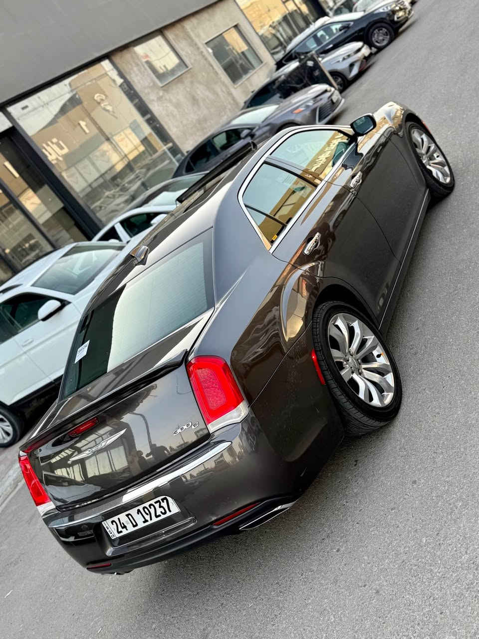 السلام  عليكم ورحمة الله وبركاته

‏‎‏‎       ——— للبيع  ———
🔥🔥🔥🔥225$🔥🔥🔥🔥
كرايسلر اوباما   — Chrysler Obama

‏‎‏‎وراد امريكي —  بدون ايرباك   

‏‎‏‎الموديل           — 2017 

فئة.                 — 300C 

حجم المكينه   — 3600/ V6

‏‎‏‎المسافه المقطوعه — 107 mil حقيقي شرط 

‏‎‏‎حاله السياره. — بدون صبغ السياره بدون تبديل 
مكان تعديل بارد فقط سياره كفاله عامه 

‏‎‏‎المواصفات 

‏‎‏‎- بصمة تشغيل 

‏‎‏‎- بصمة أبواب 

‏‎‏‎-تشغيل عن بعد 

- فتحة سقف ( بانوراما ) 

‏‎‏‎-ترحيب عند الاقتراب 

‏‎‏‎-كشنات جلد 

-كشنات تدفئة مع تبريد مع خزن 

- گير ماوس 

‏‎‏‎- رادار جانبي 

- شاشه ديجتال 

-برده خلفيه 

-حساس خلفي 
‏‎-رادار خلفي 

‏‎‏‎-شاشه كبيره تدعم نظام الأبل كار باي ونظام الاندرويد 

‏‎-تدفئة ستيرن

‏‎-اوتو هولد 

‏‎‏‎-كشنات تدفئة 

‏‎‏‎- ستيرن بحركه كهربائيه 

‏‎‏‎- تبريد مركزي 

‏‎‏‎- بگ لايت LED 

- ليد نهاري 

‏‎‏‎-كرسي السايق بحركة كهربائيه 

‏‎‏‎-تحكم ستيرن جهتين 

‏‎‏‎-تحديد سرعه 

‏‎‏‎-مانع انزلاق 

‏‎‏‎-كامره خلفيه دواره 

‏‎‏‎باقي المواصفات المعروفه 

‏‎‏‎السعر         225$ 🔥🔥

‏‎‏‎رقم السياره    —دهوك شرط التحويل 

‏‎‏‎موقع  السياره — الموصل/ جانب الايسر مدينه المعارض الجديده
معرض الركن الذهبي 

‏‎‏‎للأستفسار.     — *********** - *********** موصل, نينوى
