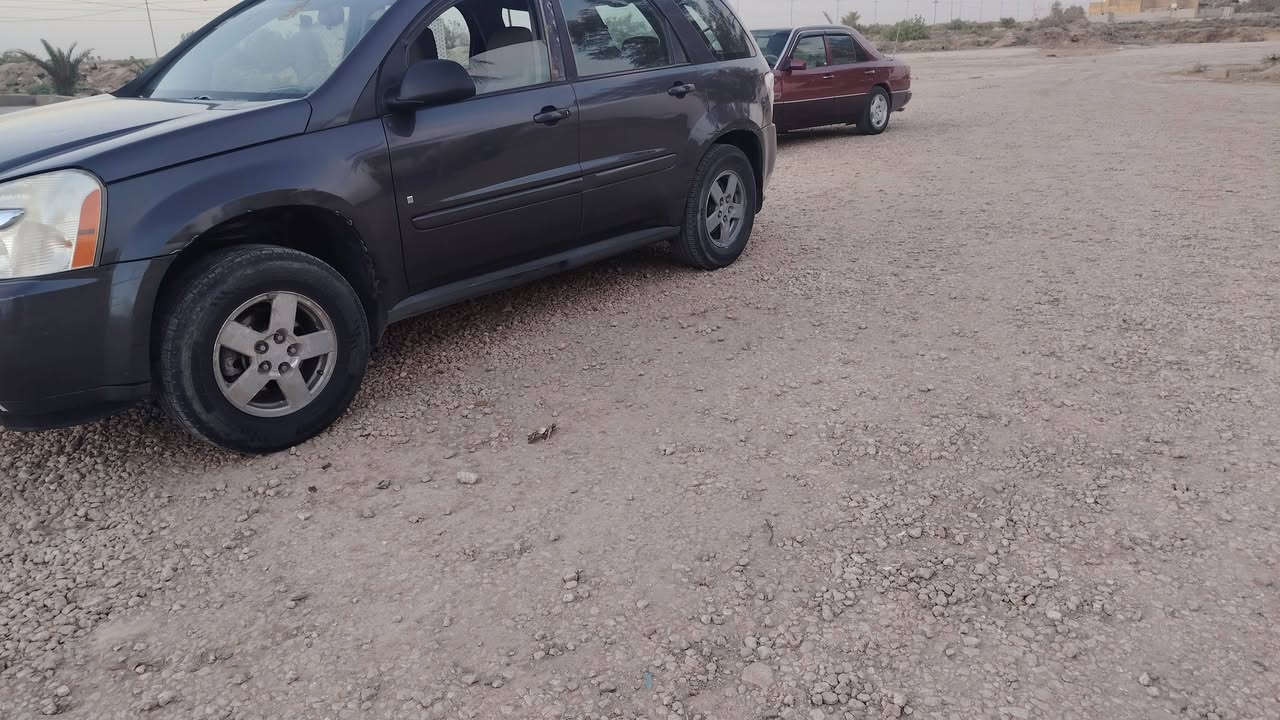 شوفر كوينس مديل ٨ مكفوله من ضربه وصبغ مكينه كير حداديه تبريد جاهزه سياره من كلشي سعر ٦٥ وبيه مجال *********** مكانه ديوانيه
