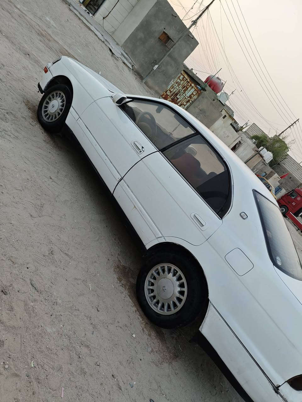 بسم الله بطه رقم بصره رقم انكليزي سنويه مجدد مكفوله من النقل فقط كصه جنطه بدون شاصي محرك وكير ثنين ونص المحرك بي شويه بخار من القبغ دواخل جدد ارضيه جلد تخم تاير جديد كهربائيات كلها شغاله حداده الكدام توني مسويها والوره زينه جعمغه وباور جدد سعرها 29 وبيها مجال شويه مكاني بصره زبير *********** وبي وتساب همين
