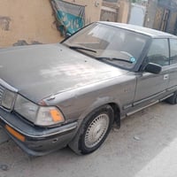 للبيع • سيارة • للتواصل