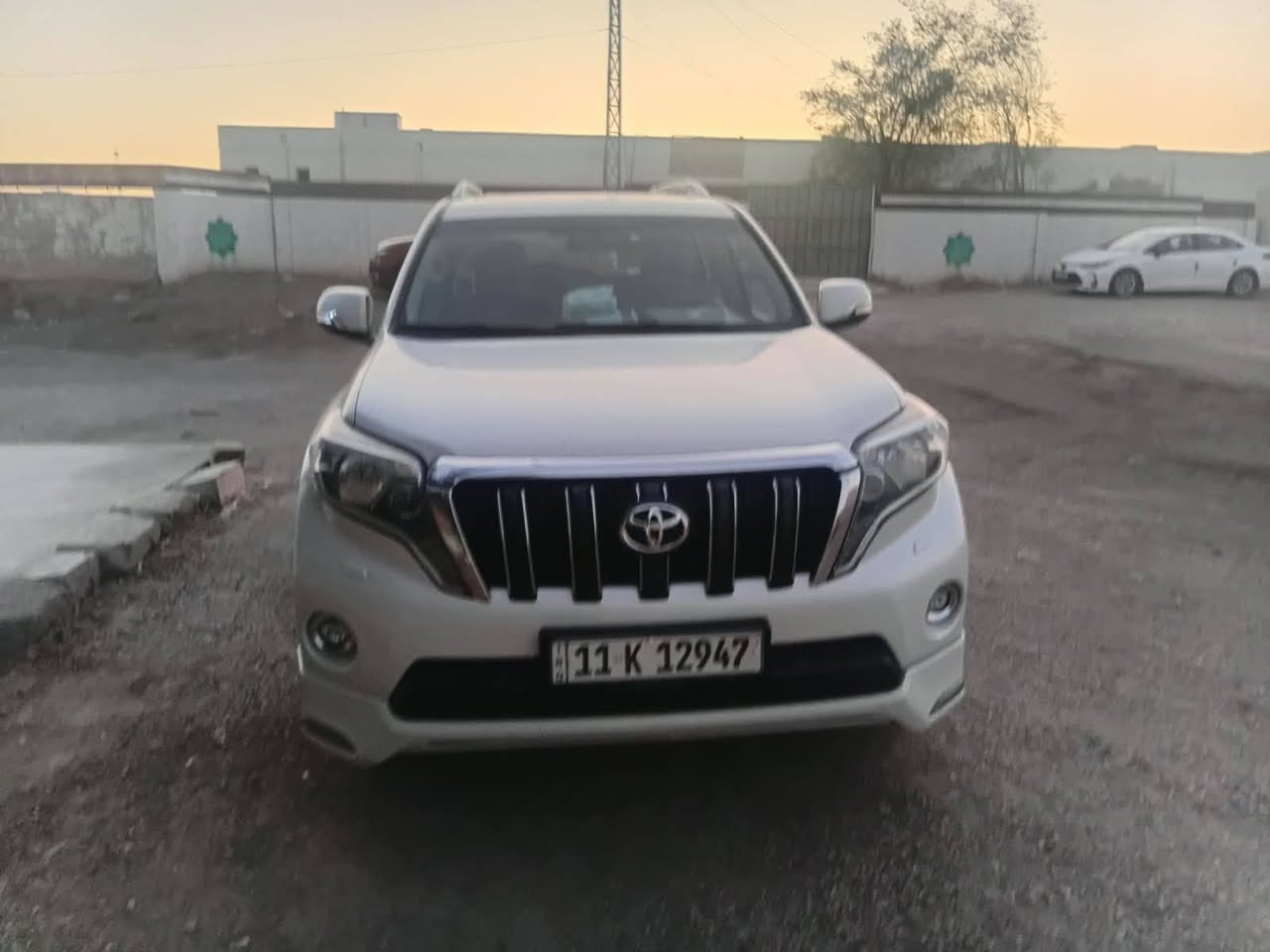 برادو ابيض موديل ٢٠١٧ خليجي رقم بغداد مكفوله كفاله عامه  عدا رصعى في باب الصندوق السياره فئهTXL السعر  32 الف دولار يعني ثلاث دفاتر وعشرين
وبيهه مجال للاستفسار موبايل *********** مكان السياره الرمادي
