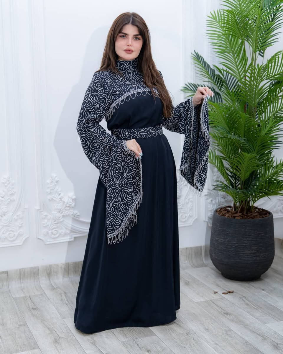 توصيل/مجاني
ملاحظه/يوجد مقاطع فيديو في قناة القفاطي

#جديدنا بشت امارتي🥰

🪄الشغل تطريز حاسبة🪡🧵
✨الأقماش حرير الأصلي💯
🎗️مڪون من 2️⃣ قطع 
⤶فستان
⤶حزام

 ***********
