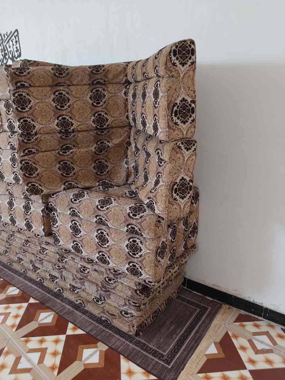 دوان نضيف للبيع 16 متر 350 وبي مجال بسيط السكك عنوانه
***********
