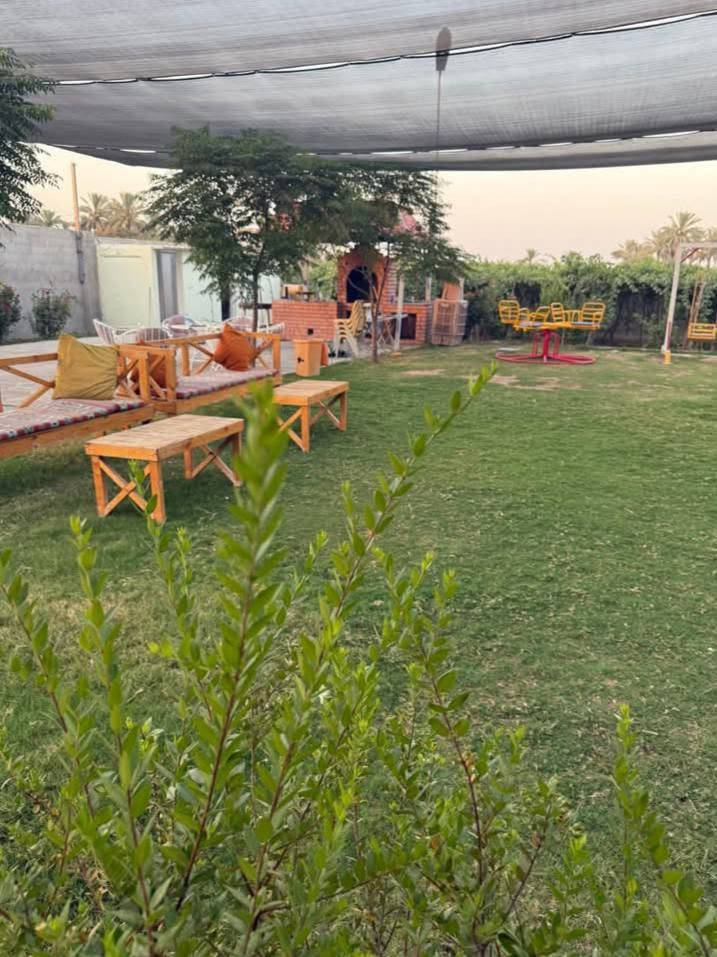 منتجع العامري فرع البعيثه منشور رقم131
يرحب بعوائلنا الكريمة🌺
المنتجع Vip يحتوي على منزل متكامل ومؤثث🏠
غرفتين نوم 🌫
صالة كبيرة ومؤثثة⛲️
مطبخ تركي متكامل ⛩️
صحيات داخلية وخارجية🛖
جلسات خارجية متنوعة 🏝
مسبح للكبار ٦ × ١٠ م 🏖
مسبح خاص للأطفال 🌫
حدائق 🏕
مكان شواء مودرن ⛩️
العاب كبار - بلياردو - منضدة - فيشة🏓
العاب اطفال متنوعة⛳️🚲
كراج يتسمع ٦ سيارات 🚘🚘

انترنت ٢٤ ساعة
كهرباء ٢٤ بدون انقطاع🌐***********
