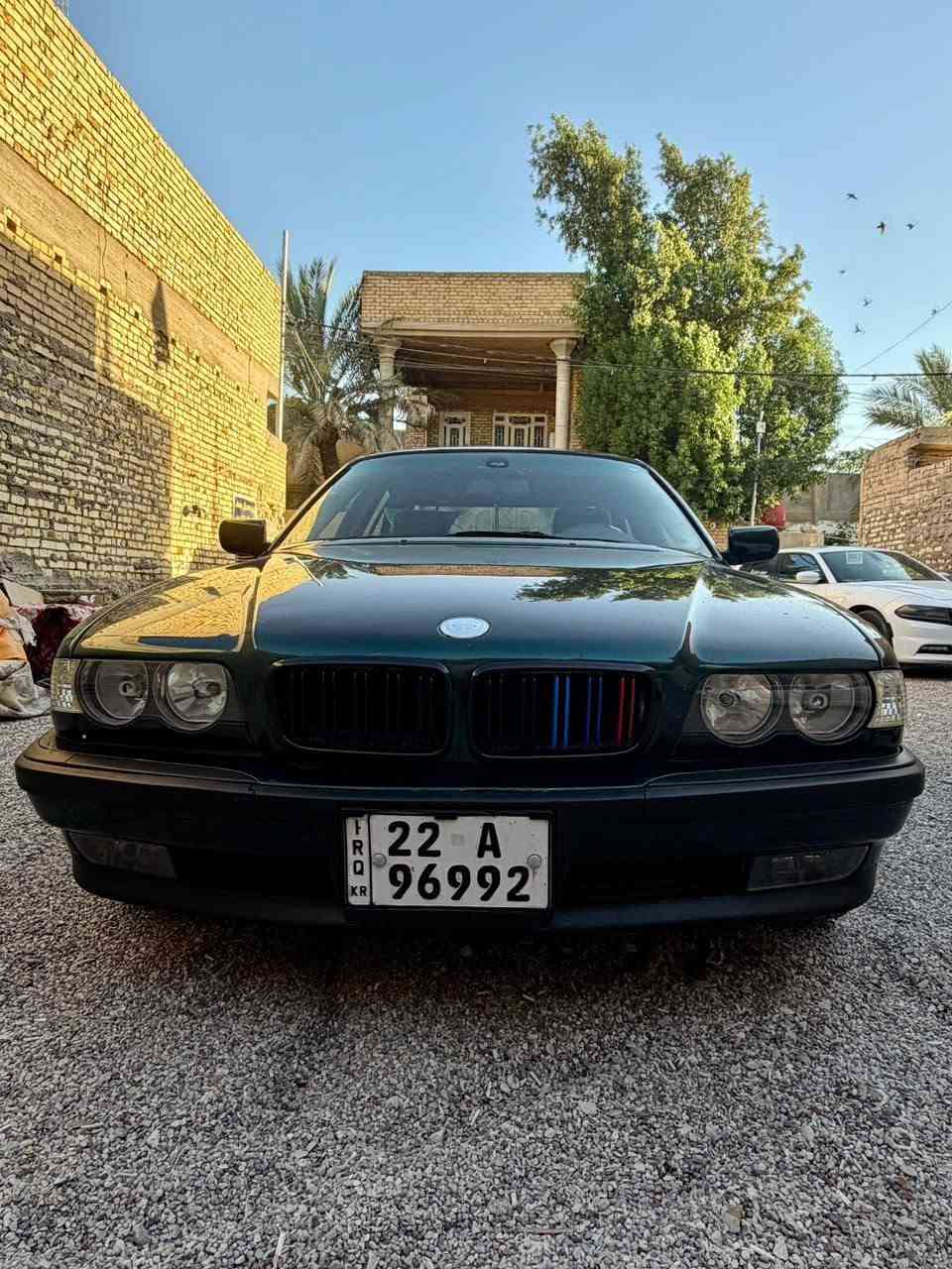 السلام عليكم فقط بيع بدون مراوس بي ام دبليو موديل 1995 خفاش حجم 730i بيها مكينه 740 V8 مكينه قويه وعل شرط وكير مكفولات السياره مصبوغة عام تخم تواير جديد شاشه تحكم 16 حركه كله شغال سياره نضيفه وحلوه كلش كشنات لا شخوط ولا شك كله بلادي مرتبه كلش هزه سنويه كله جديد رقمها اربيل تحويل ثاني يوم مكان السياره كوت سعر 75 وبيها مجال الشراي يتصل أو يتفضل خاص***********
